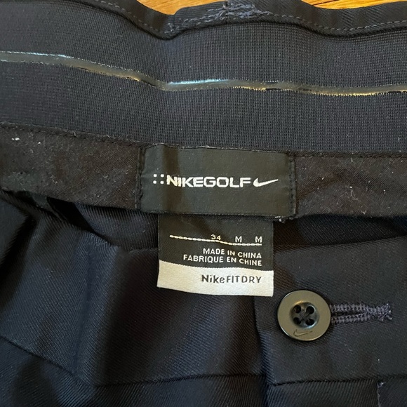 Nike Golf Shorts Men’s 34 M Chino Pleated Dark Navy Blue Dri Fit NikeFitDry - Picture 5 of 6